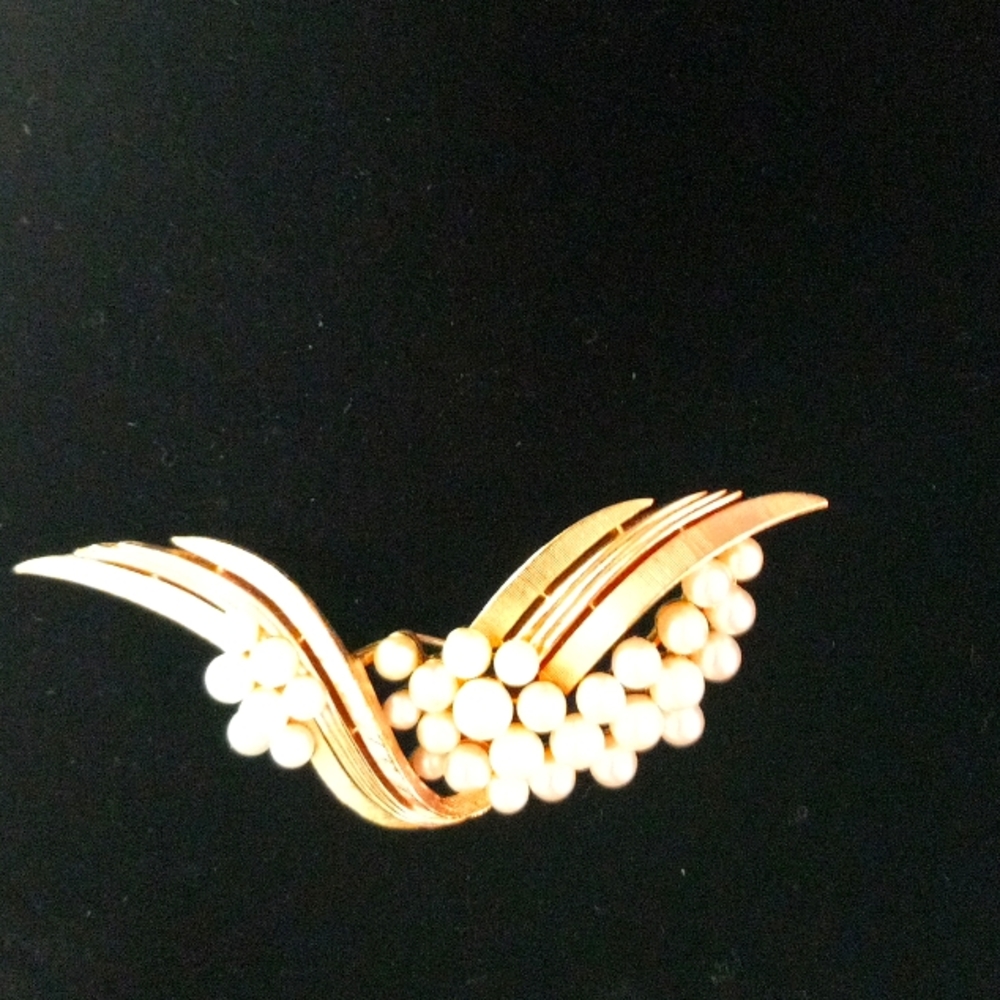 Brooch